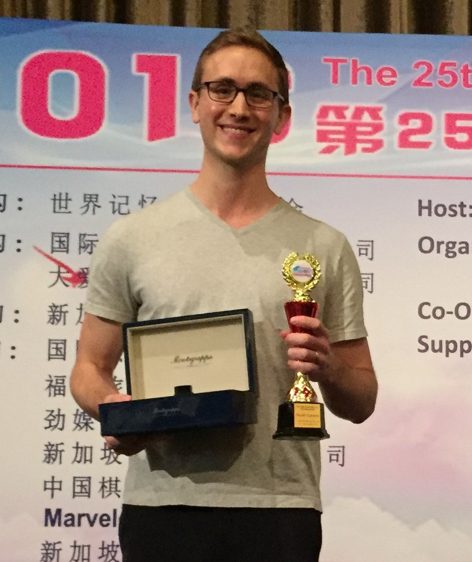 File:Alex Mullen, 2016 WMC, Dec 18.jpg