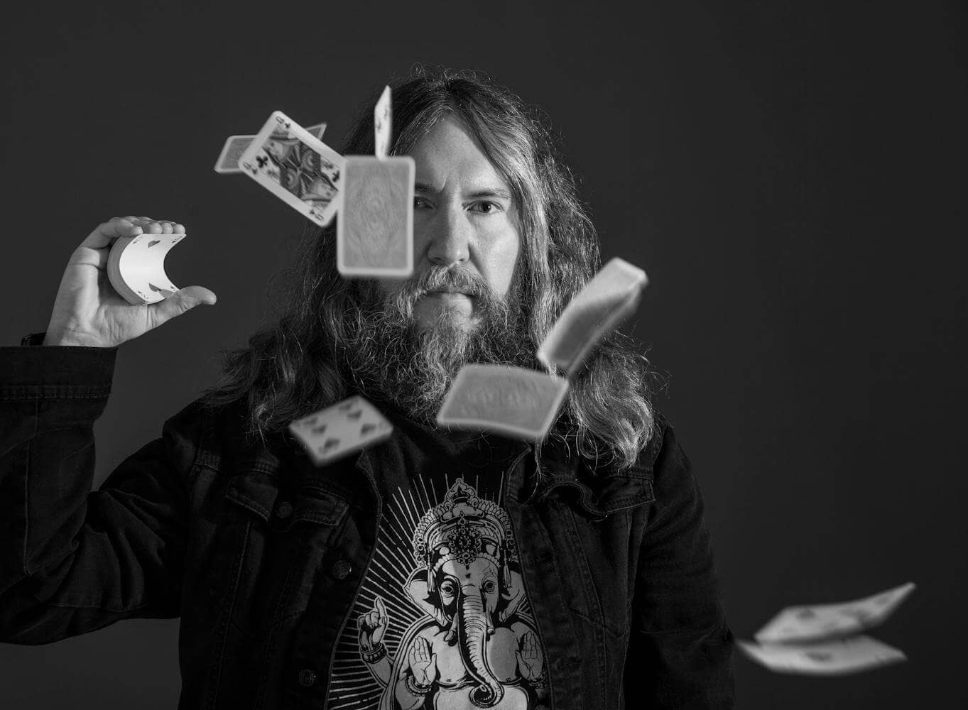 Anthony Metivier in shock from memory training with a system for memorizing playing cards